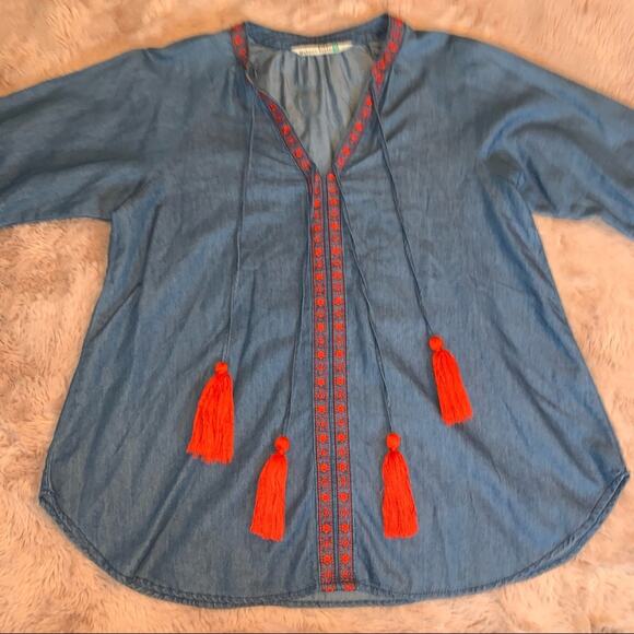 Given Kale Chambray Embroidered Tassel Boho Blouse Size: Medium - Picture 2 of 10